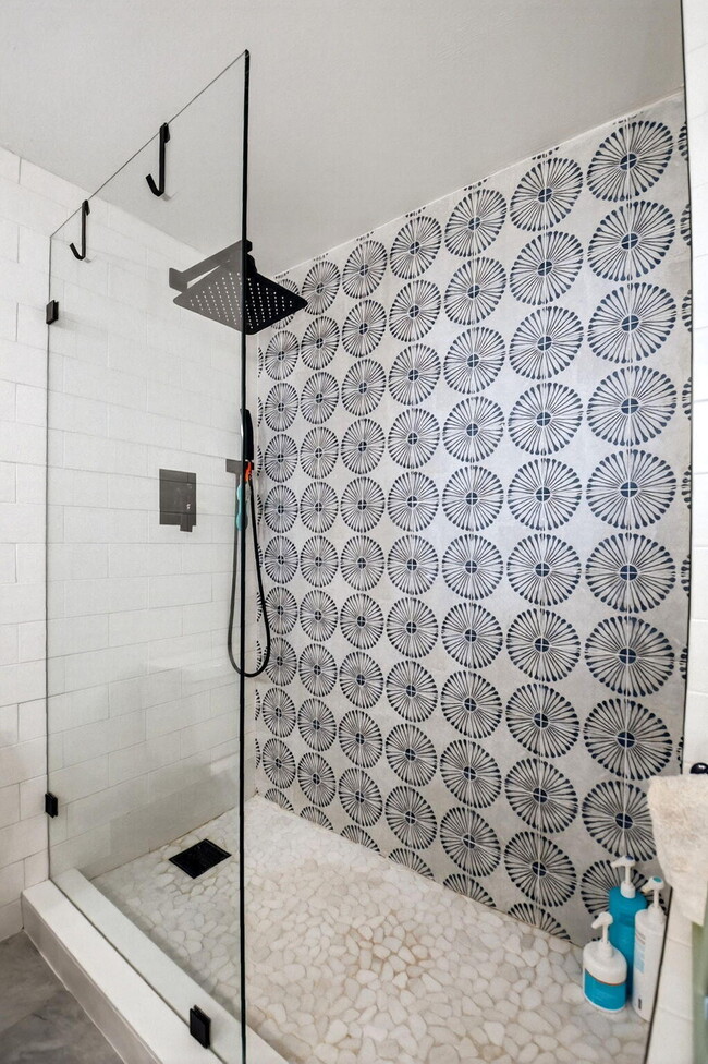 Building Photo - 3589 S Ocean Blvd