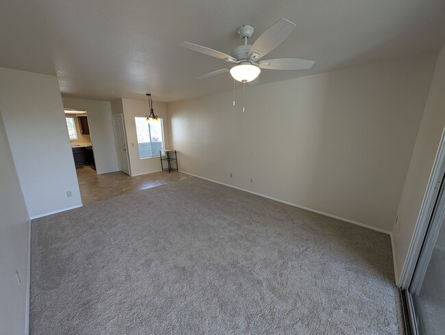 Building Photo - 2 Bedroom Condo in the Boardwalk at Anders...