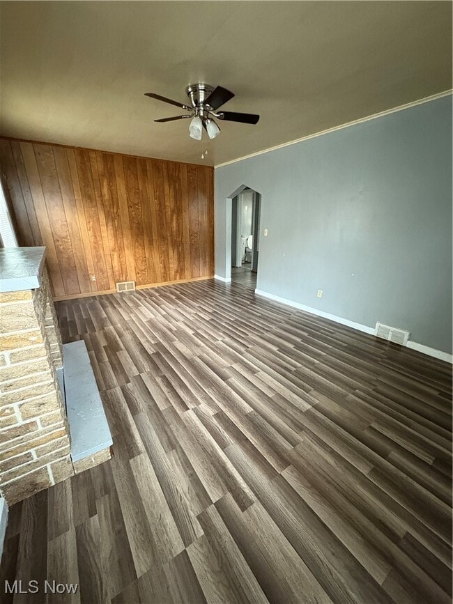 Building Photo - 830 Cambridge Ave