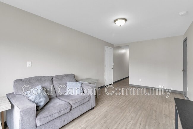 Building Photo - 48 Water St