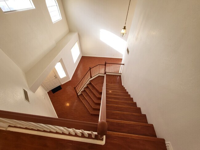 Building Photo - 1158 Founders Ct