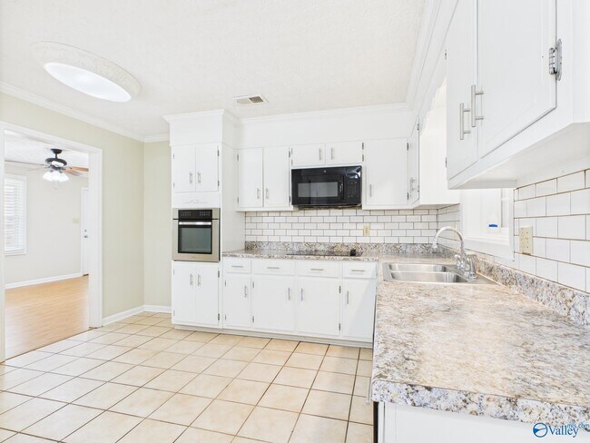Building Photo - 9234 Segers Rd