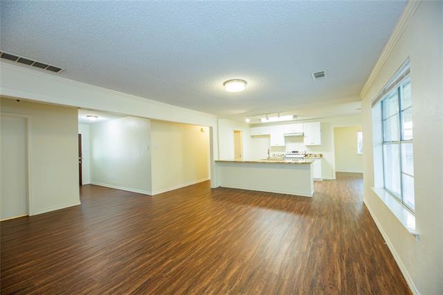 Building Photo - 501 Dogwood Dr