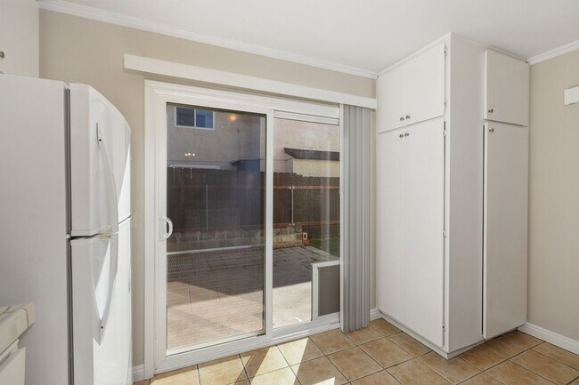 Building Photo - PEAC87