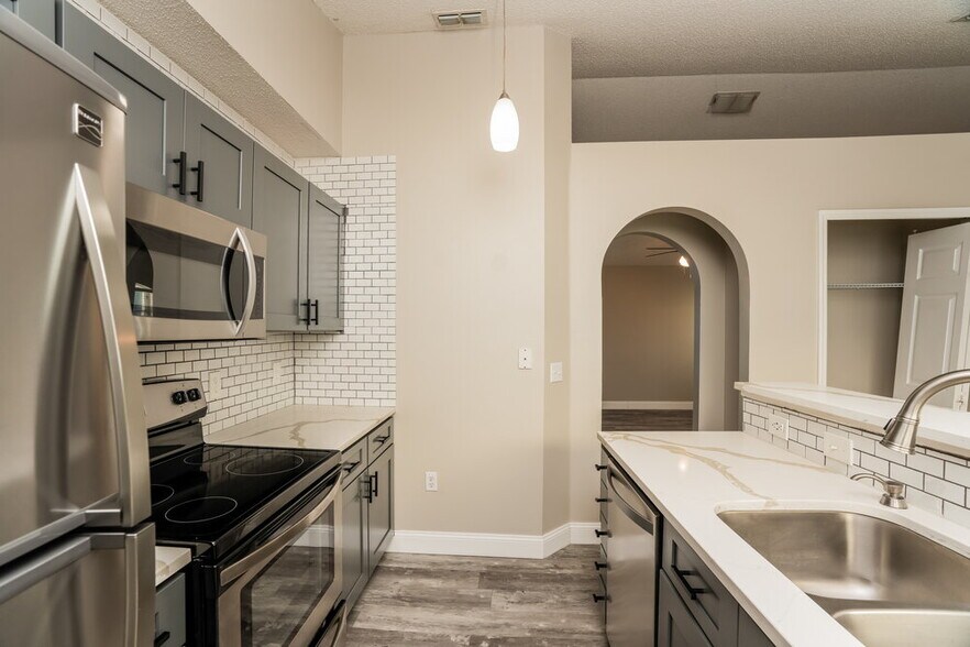 Building Photo - 6503 Tabogi Trail