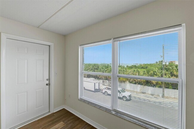 Building Photo - 12760 Indian Rocks Rd