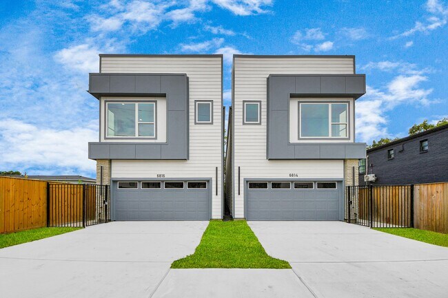 Building Photo - 6816 Del Rio St
