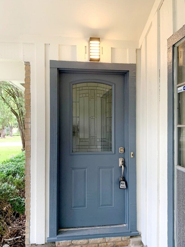 Building Photo - 7151 Neff St