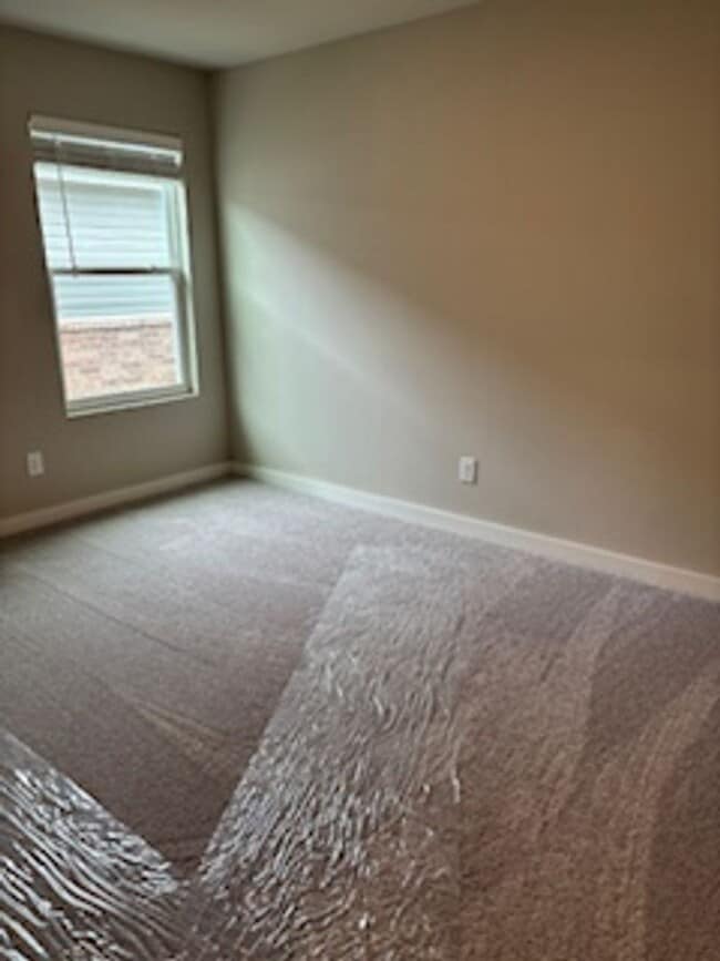 Building Photo - BRAND NEW HOME!