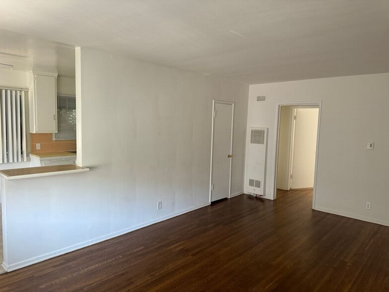Building Photo - 1820 Grace Ave