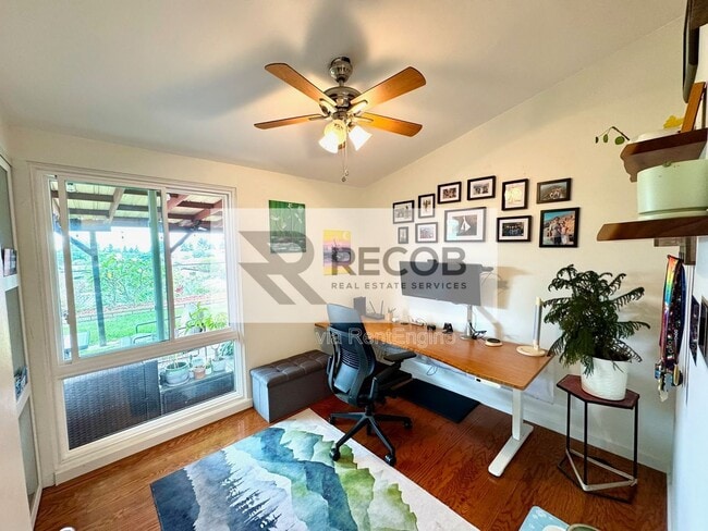 Building Photo - 3452 Lockwood Dr