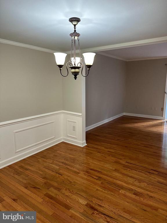 Building Photo - 9 Collis Ct