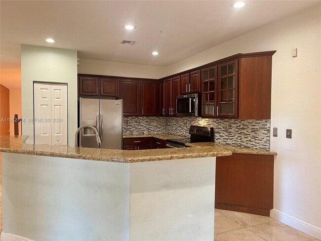 Building Photo - 11433 SW 242nd Ln