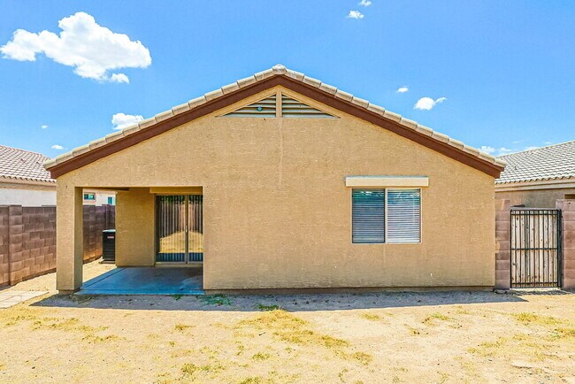 Building Photo - 10528 E Calypso Ave