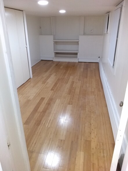 Bedroom - 107 School St