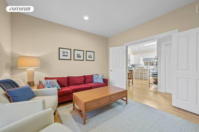 Building Photo - 26 Briarcroft Dr