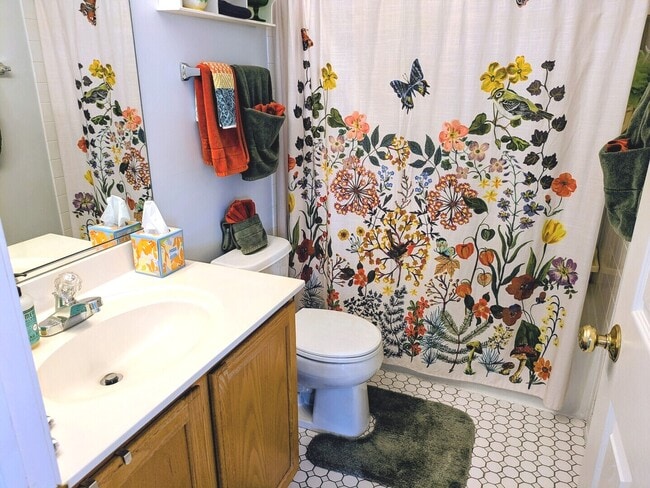 Building Photo - 2927 Falling Waters Ln