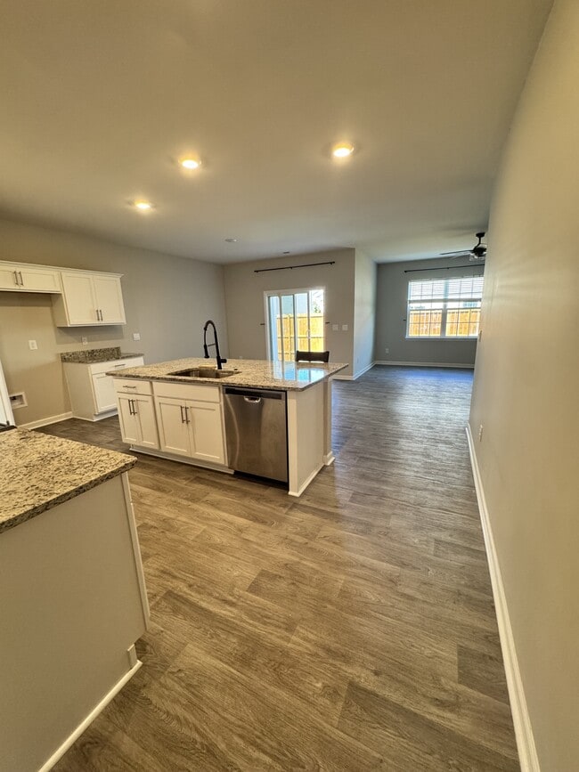 Building Photo - 4518 Sandstone Dr
