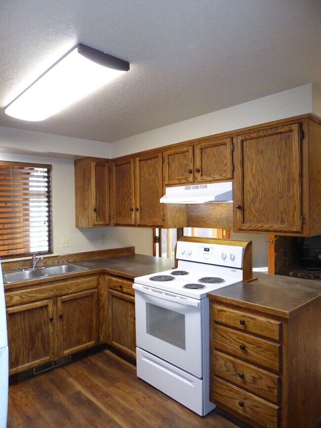 Building Photo - 61591 SE Orion Dr