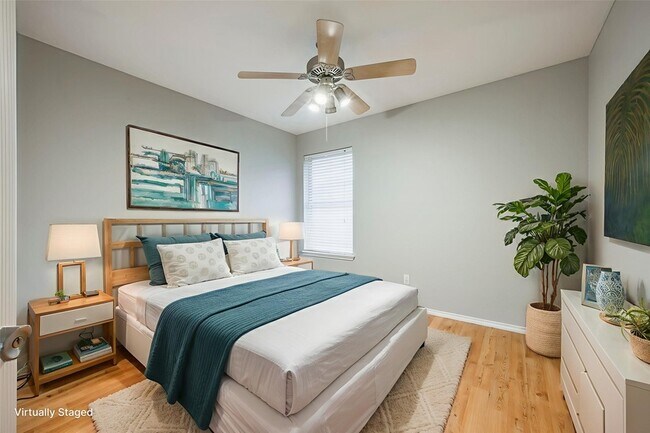 Building Photo - 5900 Rising Meadow Dr