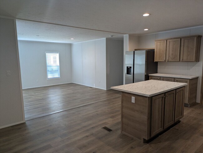 Building Photo - 1118 Old Tar Landing Rd