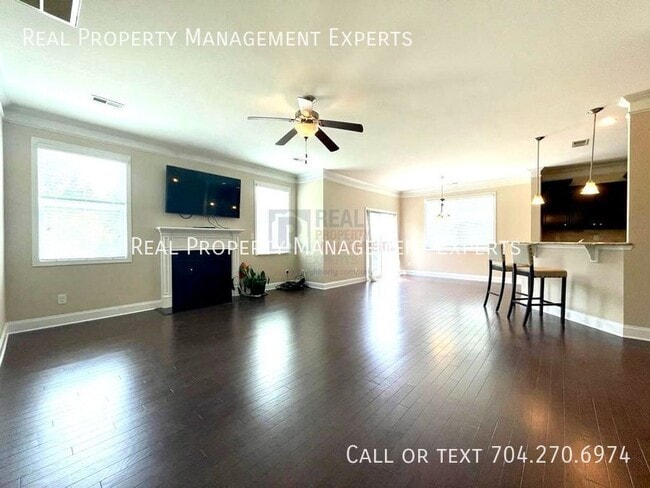 Building Photo - 3233 Elyse Manor Ct