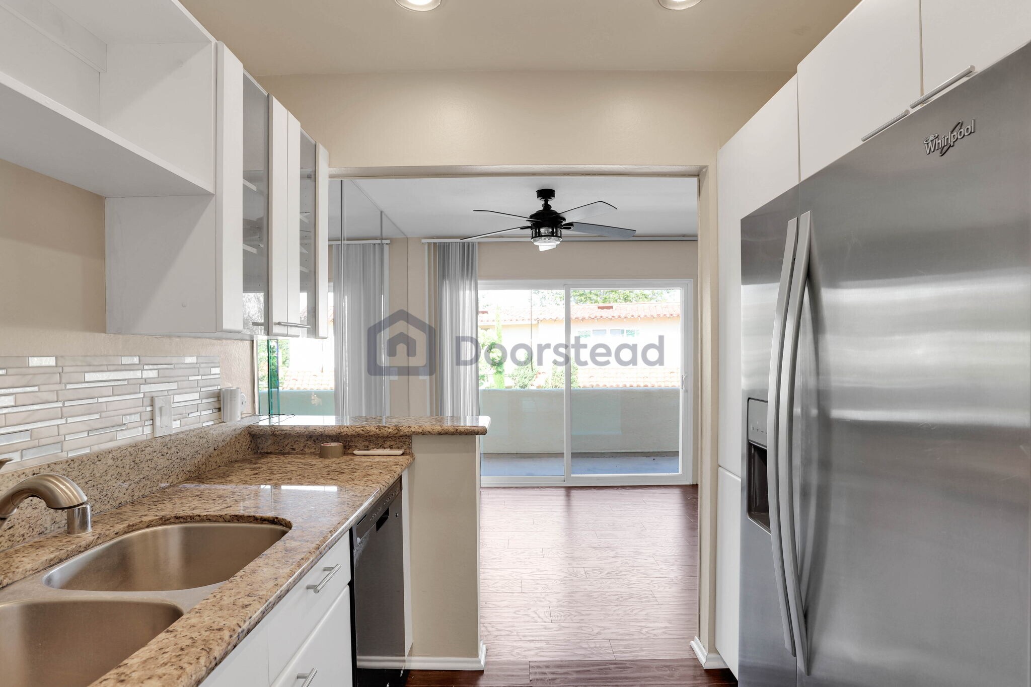 Building Photo - 2317 Eastbluff Dr