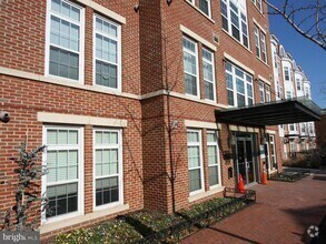 Building Photo - 1451 Belmont St NW