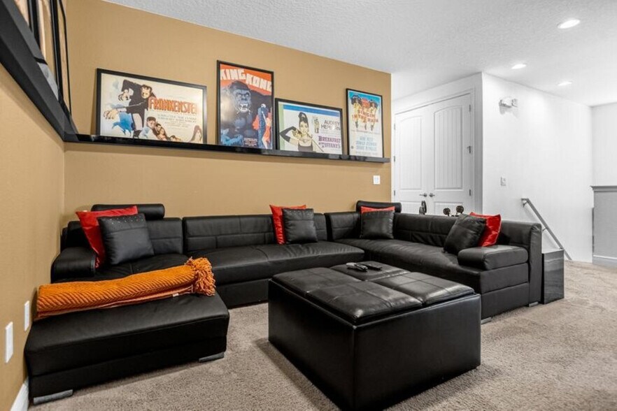 Building Photo - 371 Pendant Ct