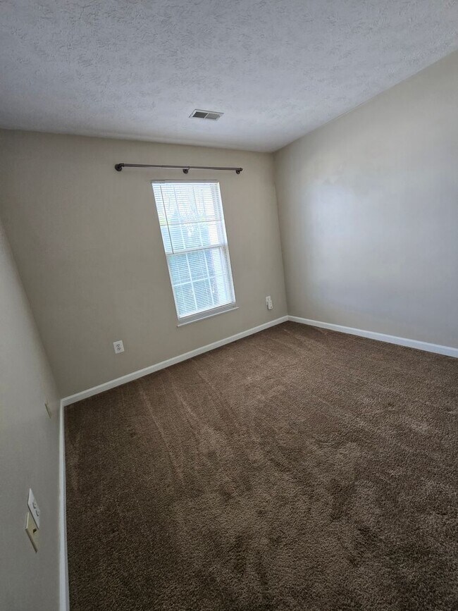 Building Photo - Spacious 3BR Townhouse in Sought-After Constant Friendship – Minutes to Everything!