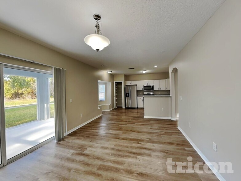 Building Photo - 3919 Day Bridge Pl