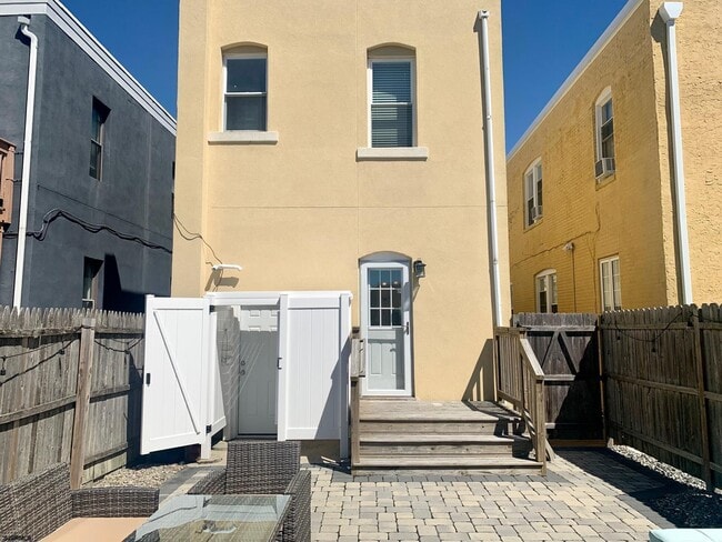 Building Photo - 6512 Winchester Ave