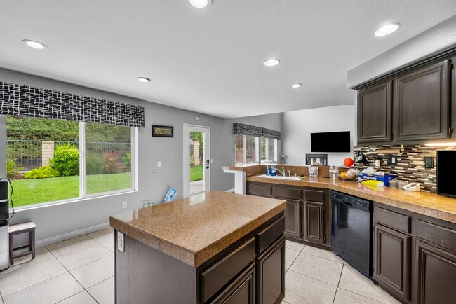 Building Photo - 26426 Cardinal Dr