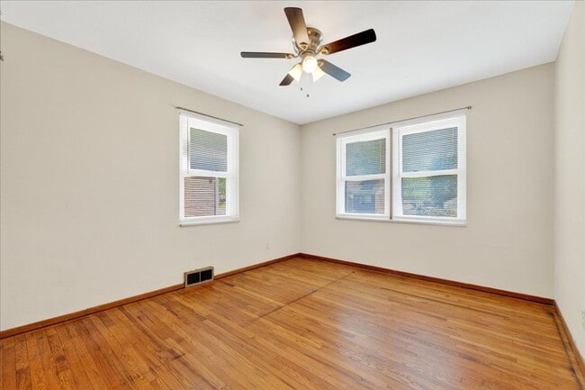 Building Photo - 9319 Aster Ave