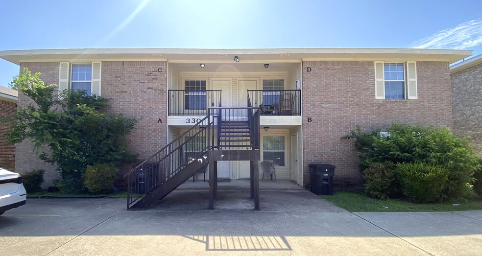 Primary Photo - 334 S 40th St