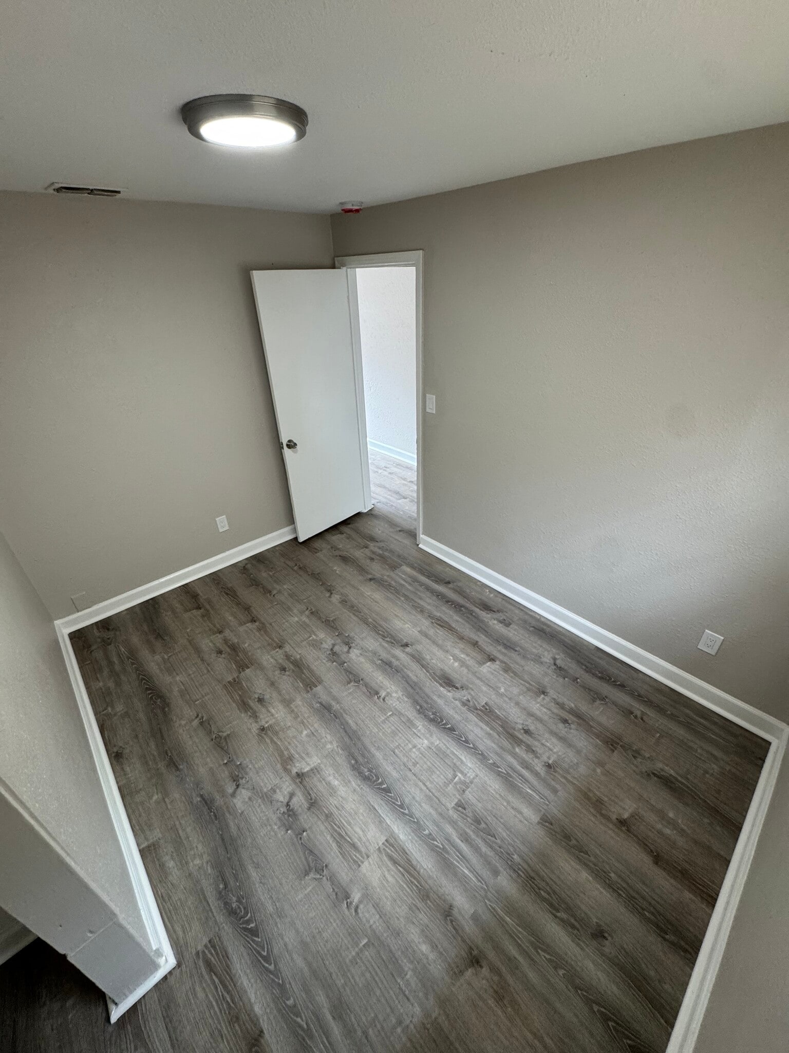 Building Photo - 4226 N Sandalwood Cir