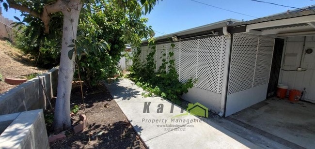 Building Photo - 941 Cuyamaca Ave