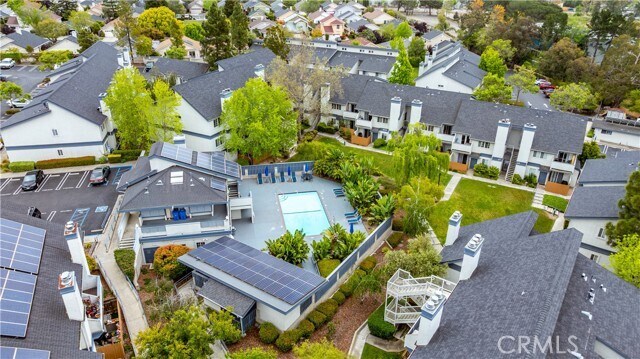 Building Photo - 1023 Southwood Dr