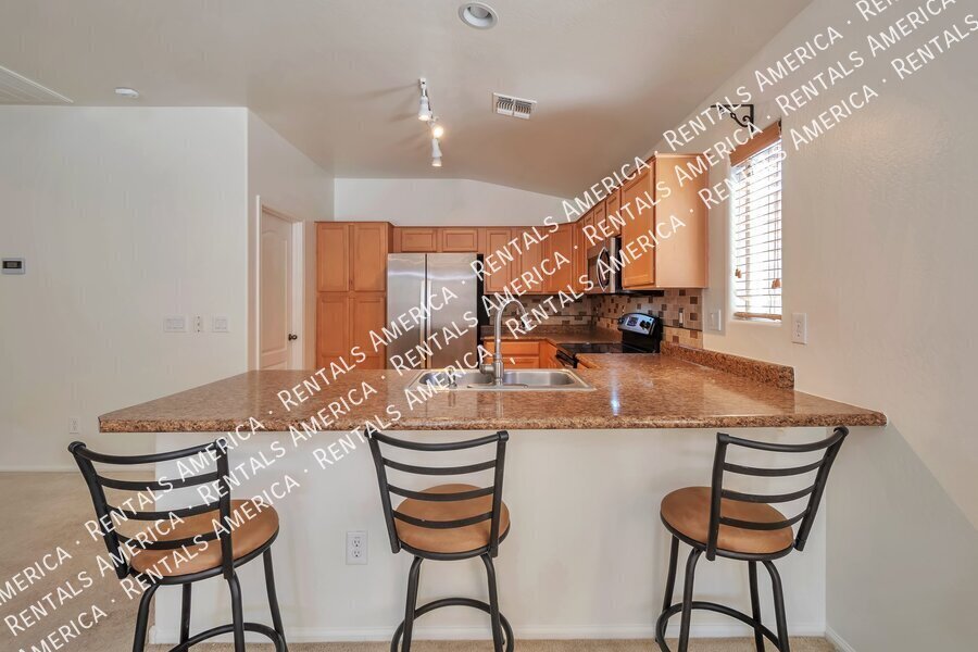 Building Photo - 3883 E Rose Quartz Ln
