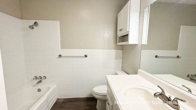 Building Photo - 3403 Bangor Dr