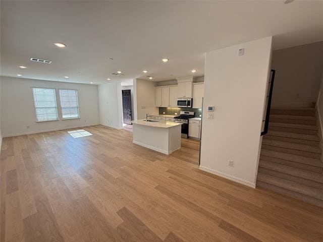 Building Photo - 724 4th St