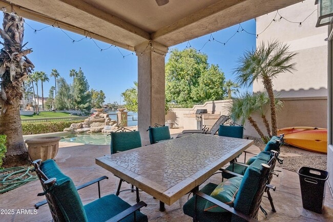 Building Photo - 10164 E Cochise Dr