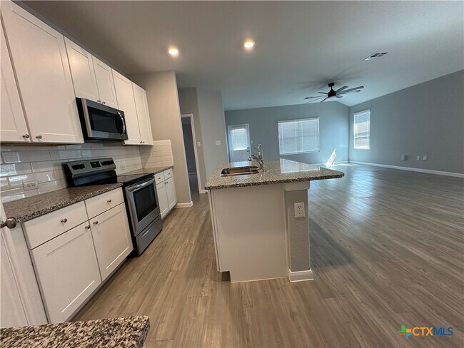 Building Photo - 341 Cordova Xing