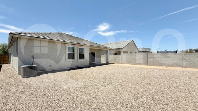Building Photo - 3568 Sequoia St