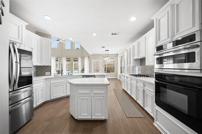 Building Photo - 3006 Brooks Ct