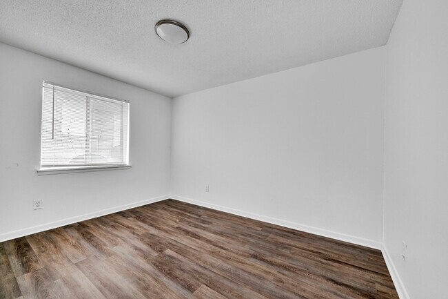 Building Photo - 2012 Ave H