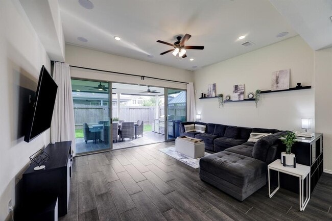 Building Photo - 3415 Ovids Orchard Dr
