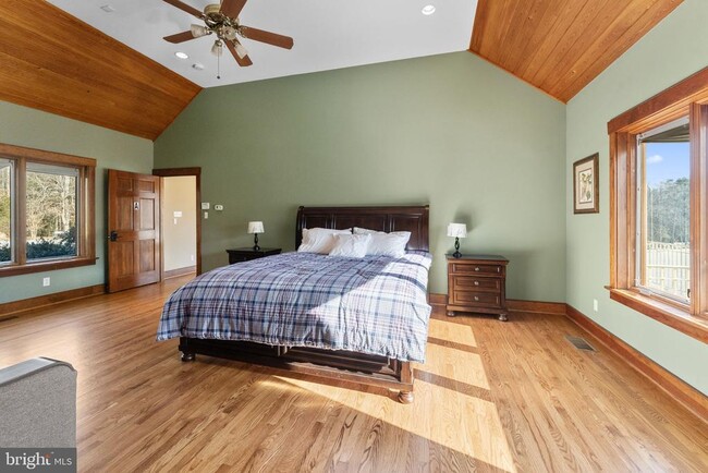 Building Photo - 3535 Meadow Rd