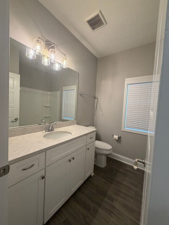 Building Photo - 158 The Villas Wy