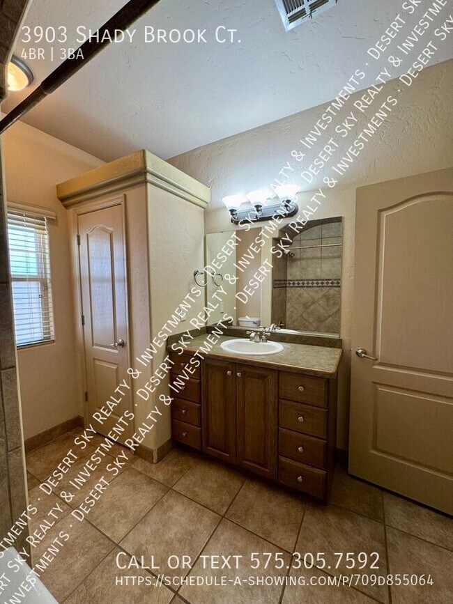Building Photo - 3903 Shady Brook Ct